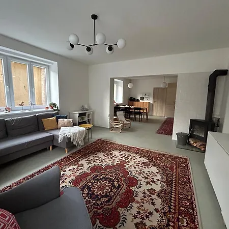 Rodinny U Mariny Apartment